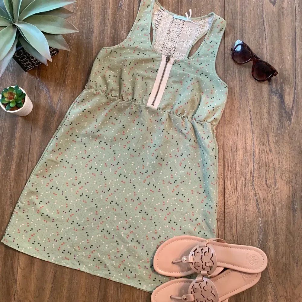 UO Kimchi Blue xs dress green lace z…